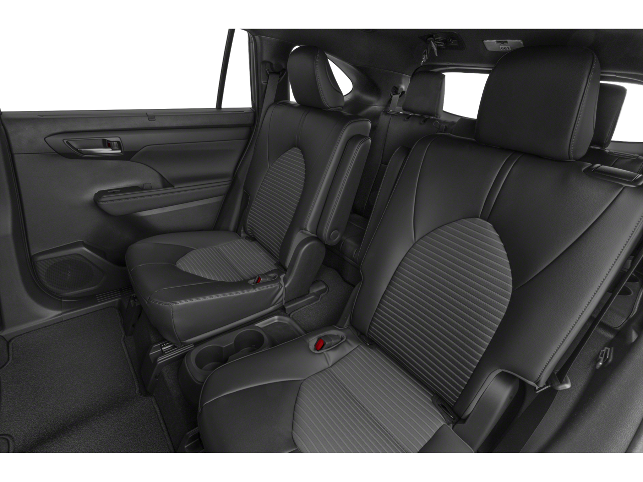 2025 Toyota Highlander LE - Photo 9