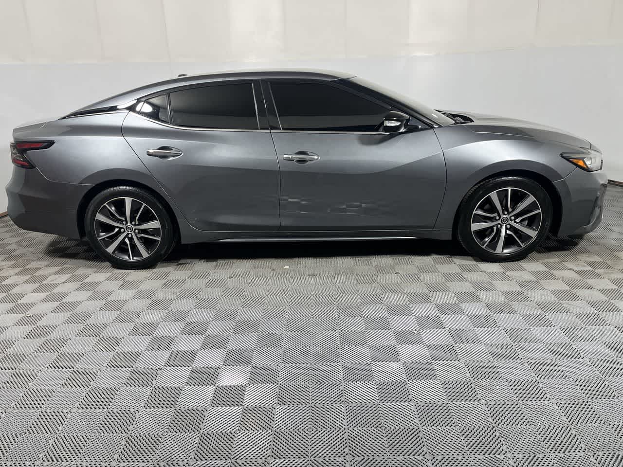 2020 Nissan Maxima SV