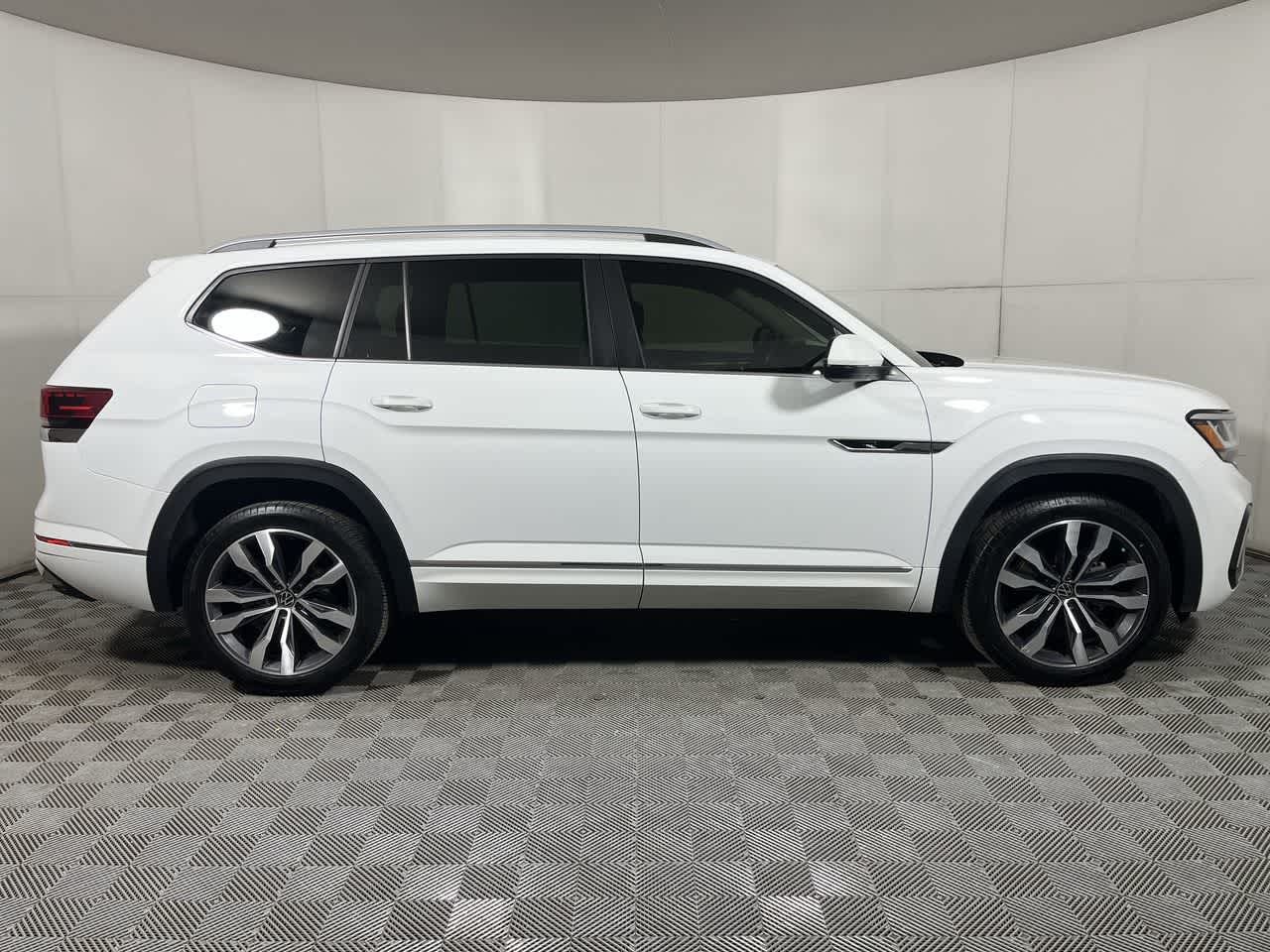 2021 Volkswagen Atlas 3.6L V6 SEL R-Line