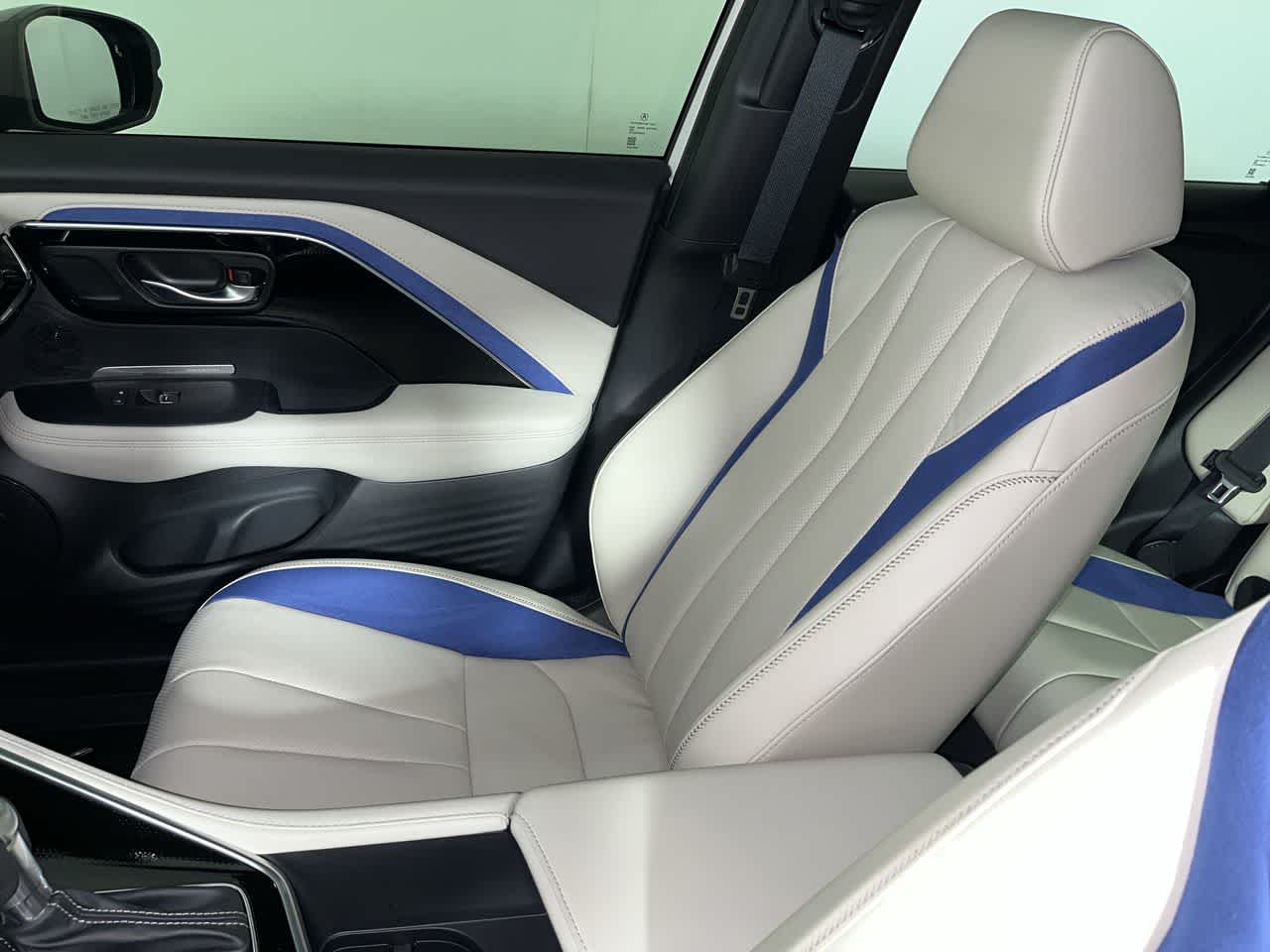 2025 Acura ADX w/A-Spec Advance Package