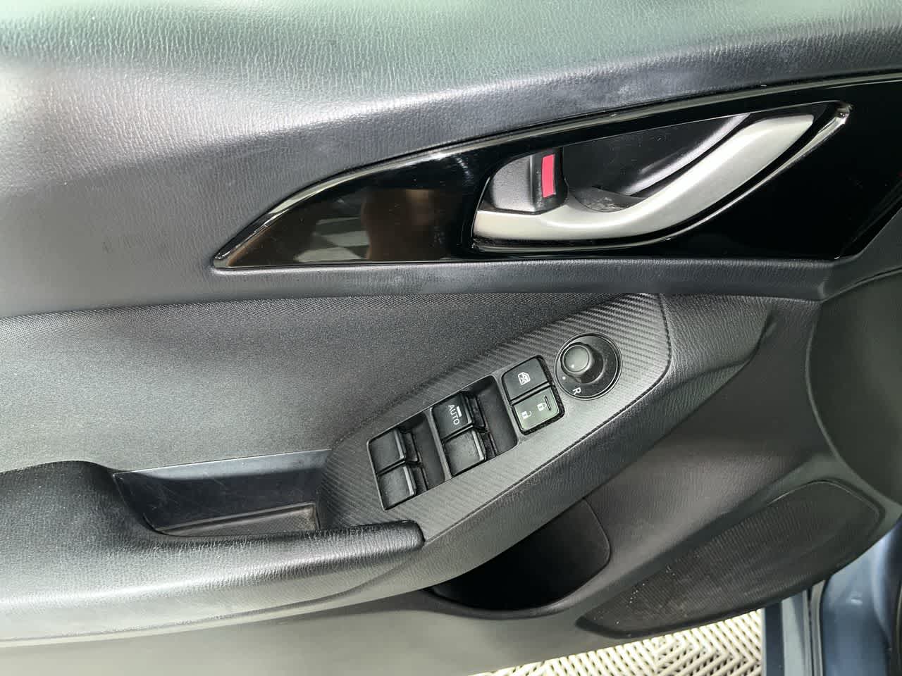 2016 Mazda Mazda3 i Touring