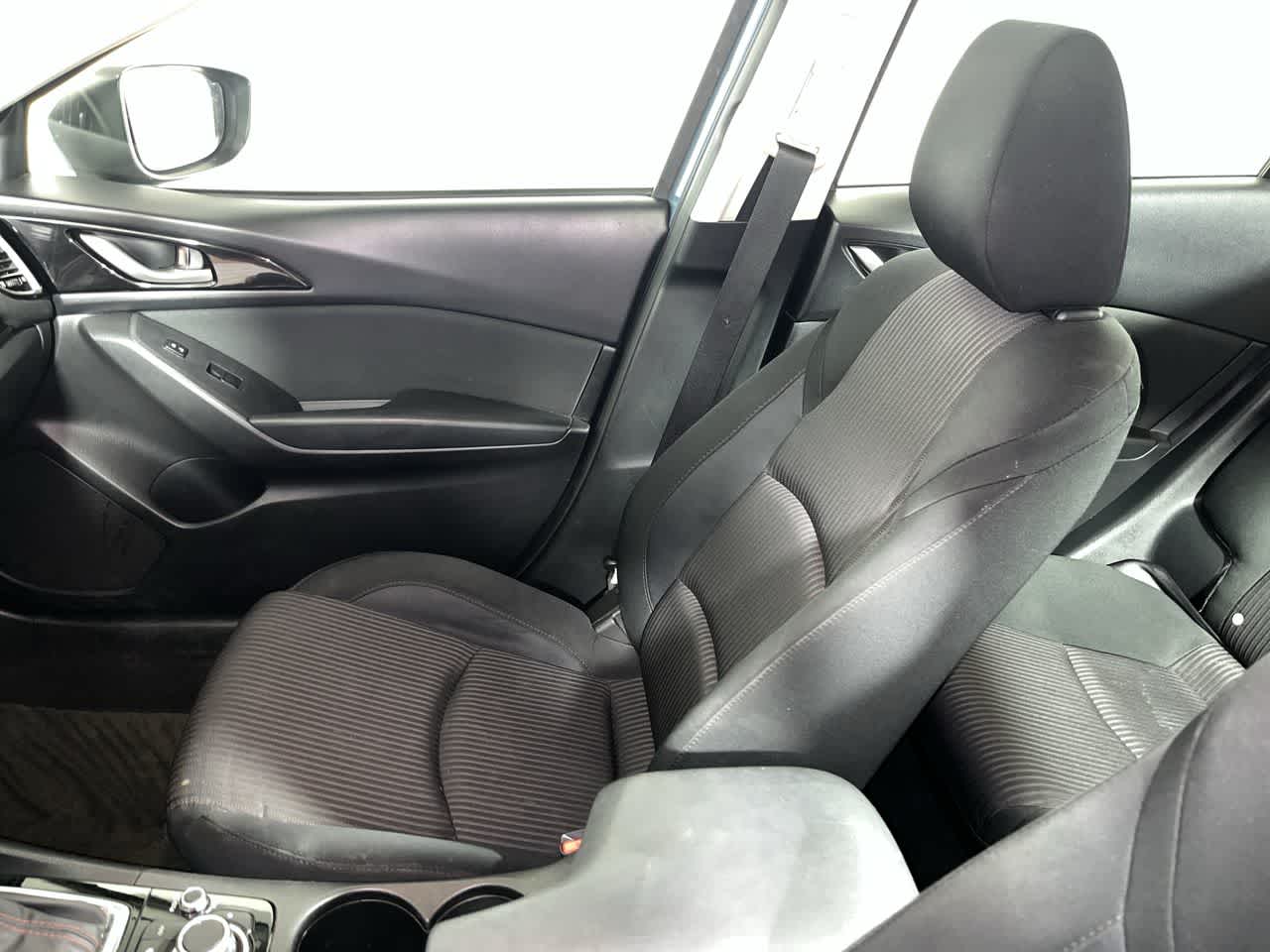 2016 Mazda Mazda3 i Touring