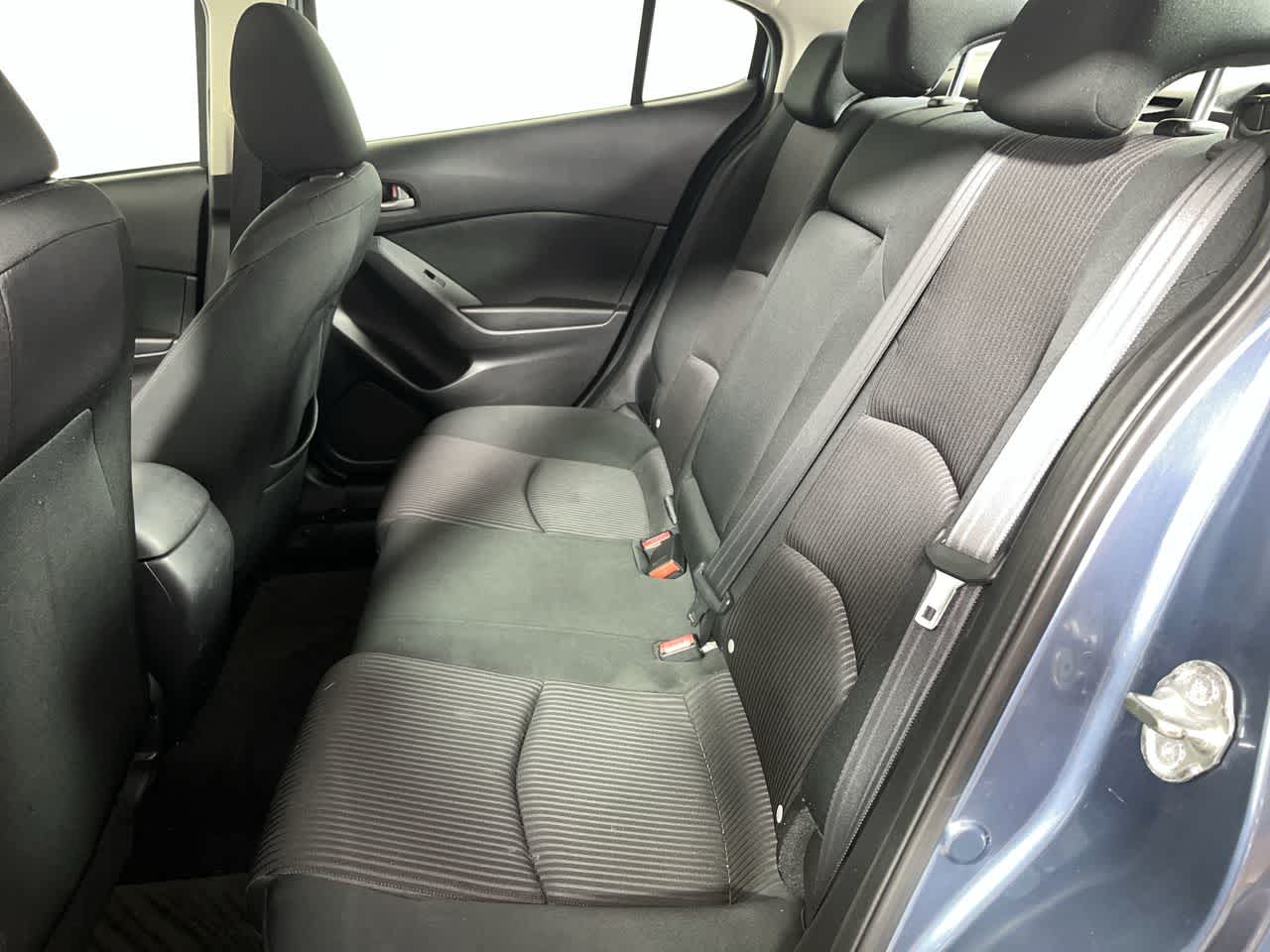 2016 Mazda Mazda3 i Touring