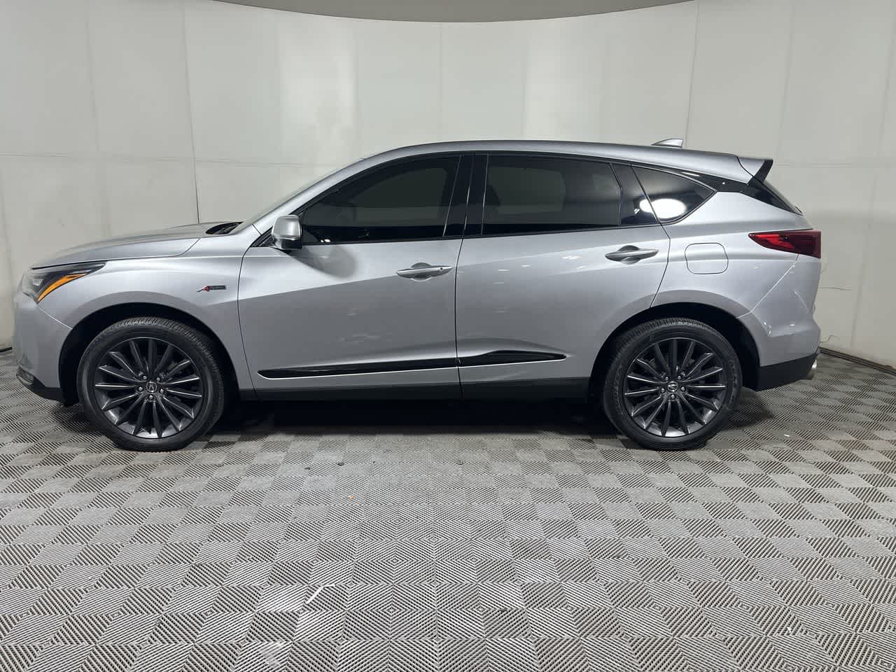 2023 Acura RDX w/A-Spec Advance Package