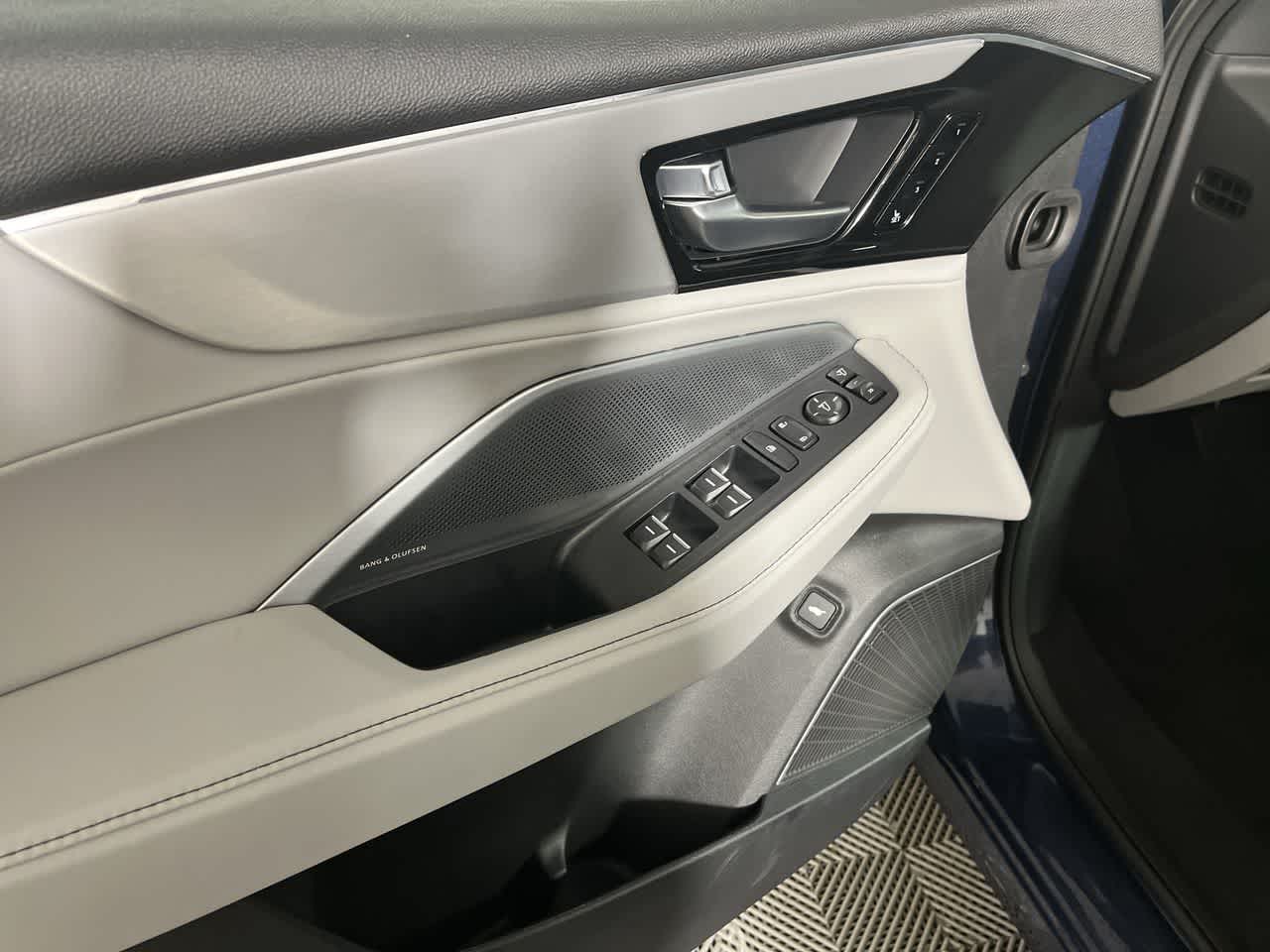 2026 Acura MDX w/Technology Package