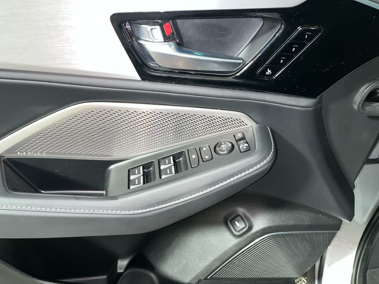 2023 Acura MDX w/Technology Package