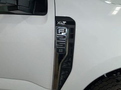 2025 Ford Super Duty F-250 Pickup XLT