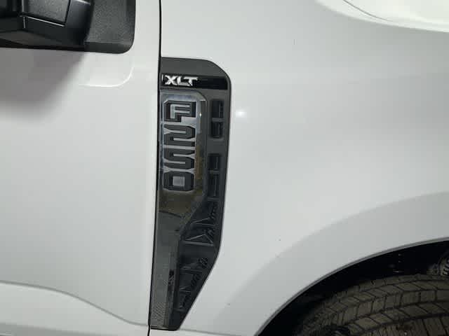 2024 Ford Super Duty F-250 Pickup XLT