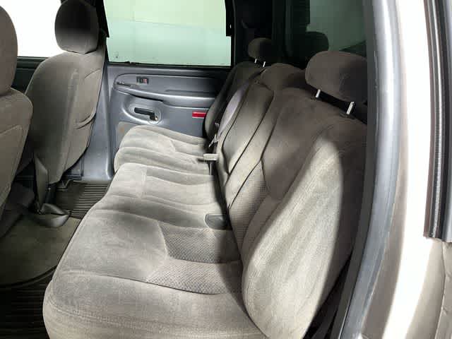 2004 Chevrolet Silverado 2500HD LS