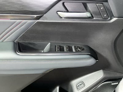 2025 GMC Acadia AWD AT4