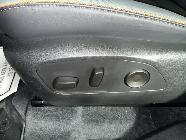 2025 GMC Acadia AWD AT4
