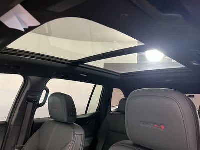 2025 GMC Acadia AWD AT4