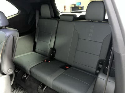 2025 GMC Acadia AWD AT4