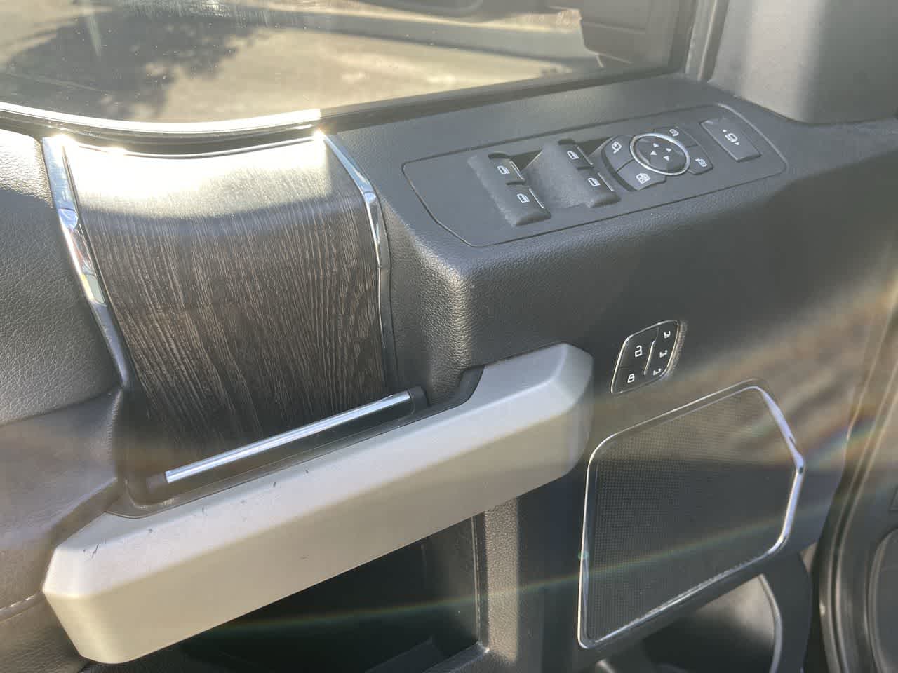 2021 Ford Super Duty F-250 Pickup LARIAT