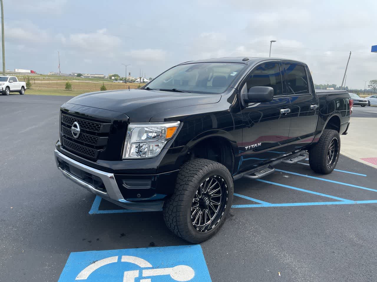 2021 Nissan Titan SV