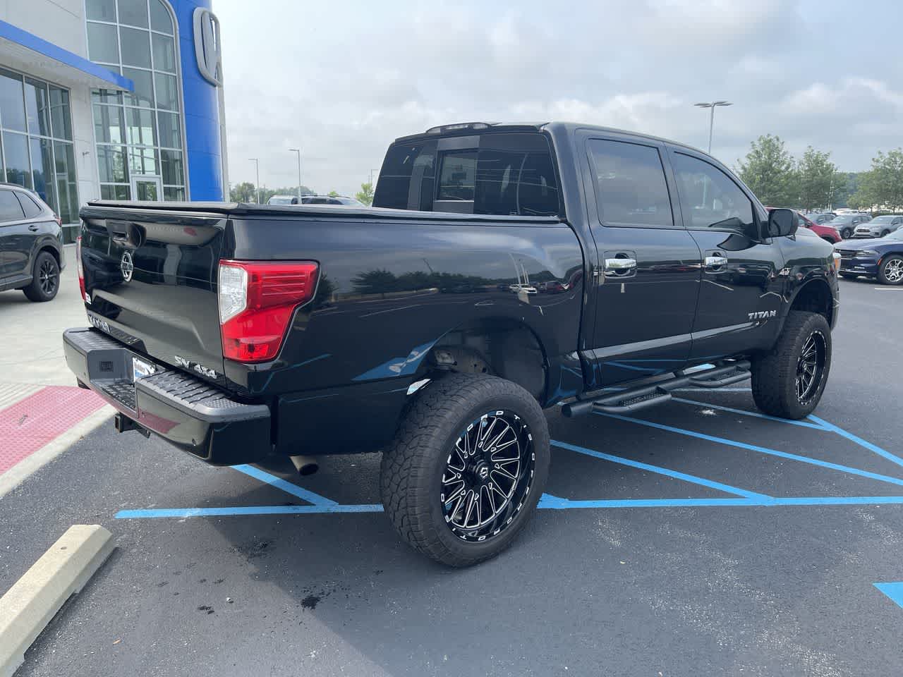 2021 Nissan Titan SV