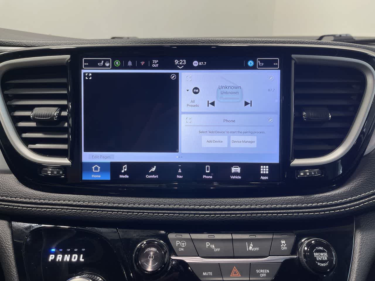 2024 Chrysler Pacifica Hybrid S Appearance Pkg