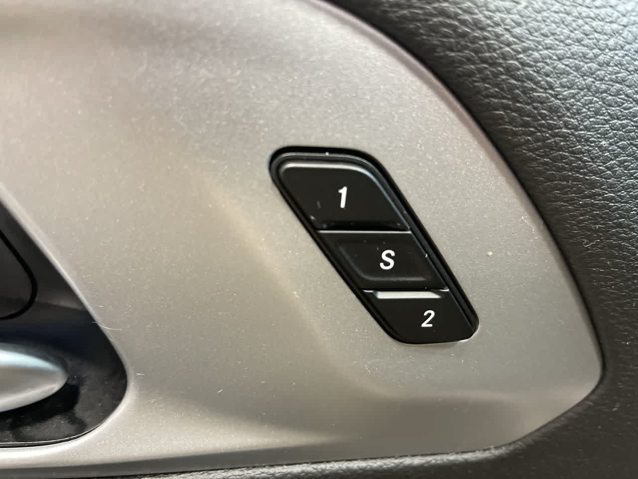 2024 Chrysler Pacifica Hybrid S Appearance Pkg
