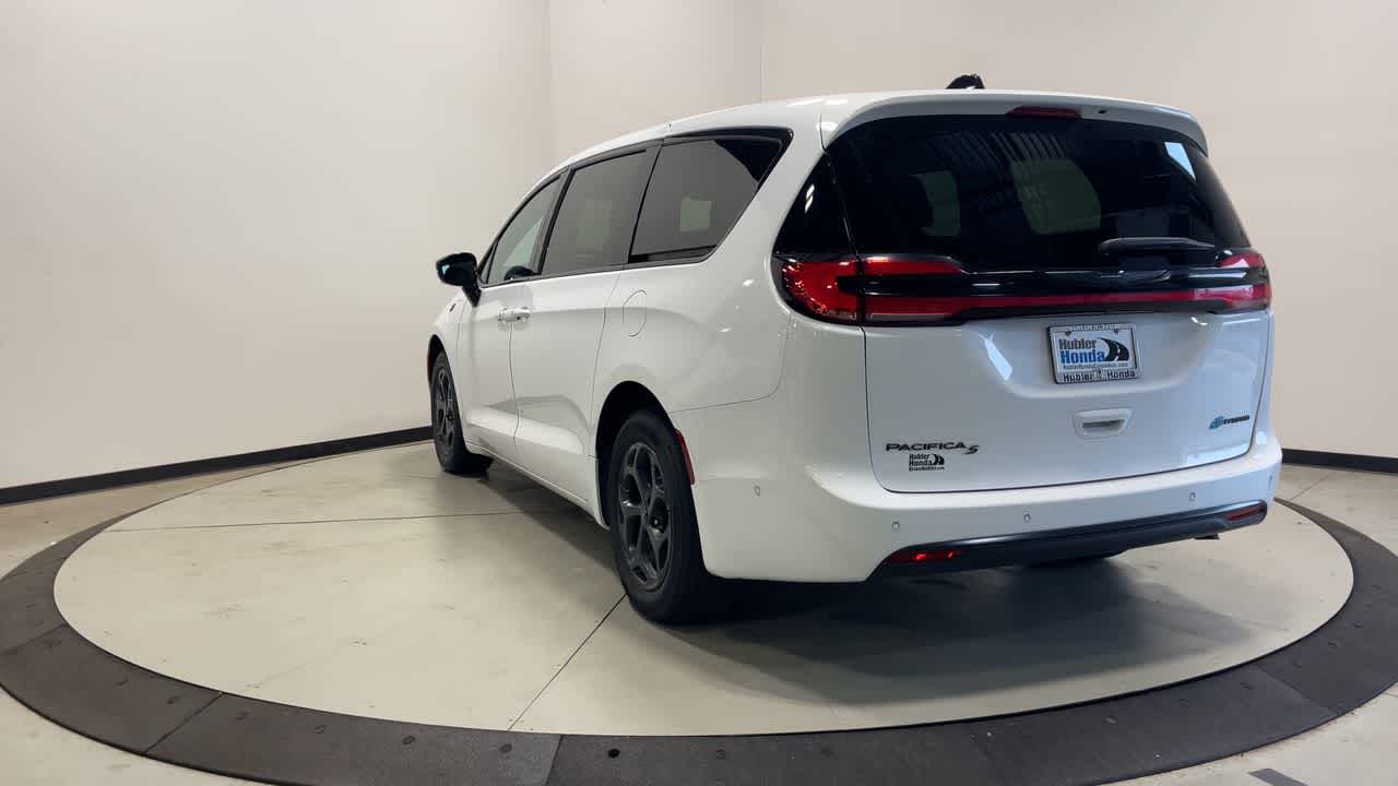 2024 Chrysler Pacifica Hybrid S Appearance Pkg