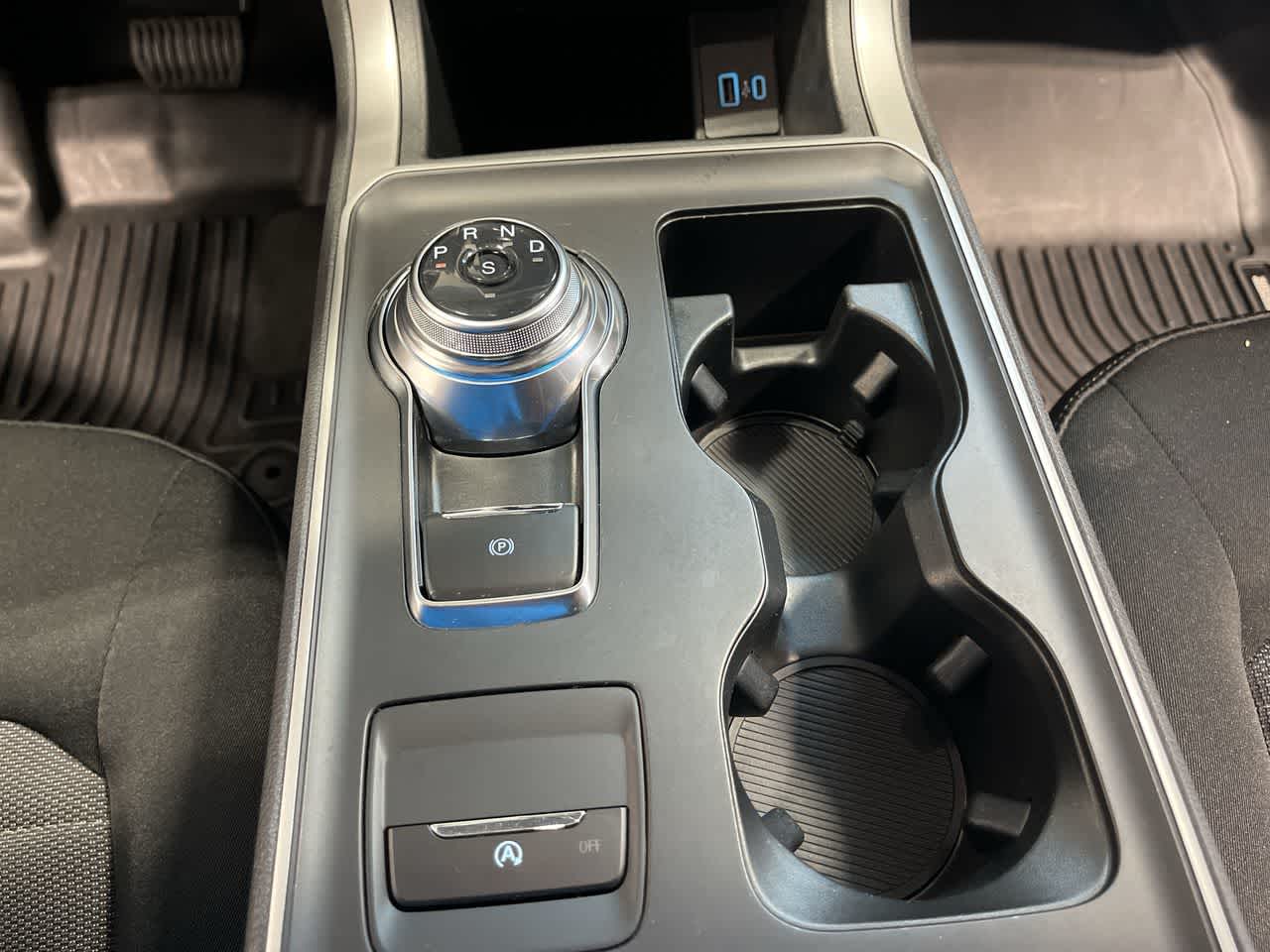 2022 Ford Edge SE