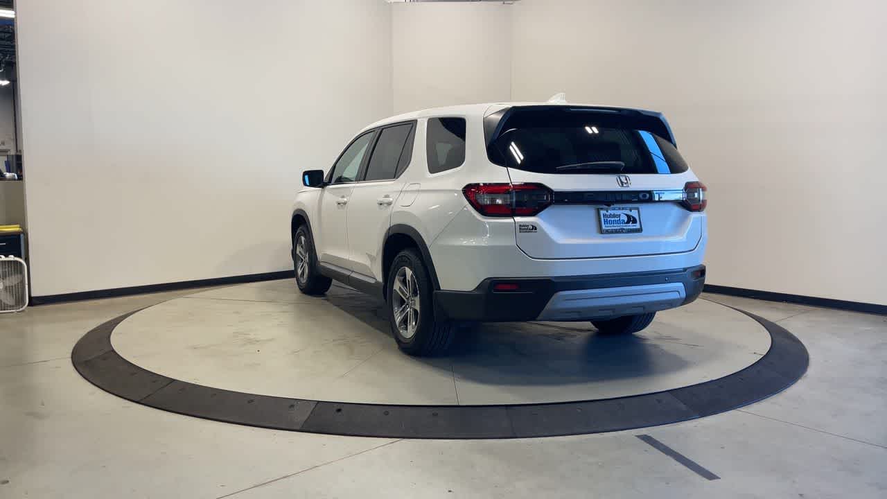 2023 Honda Pilot EX-L 8 Passenger