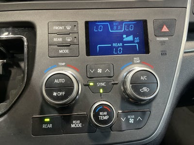 2017 Toyota Sienna SE Premium