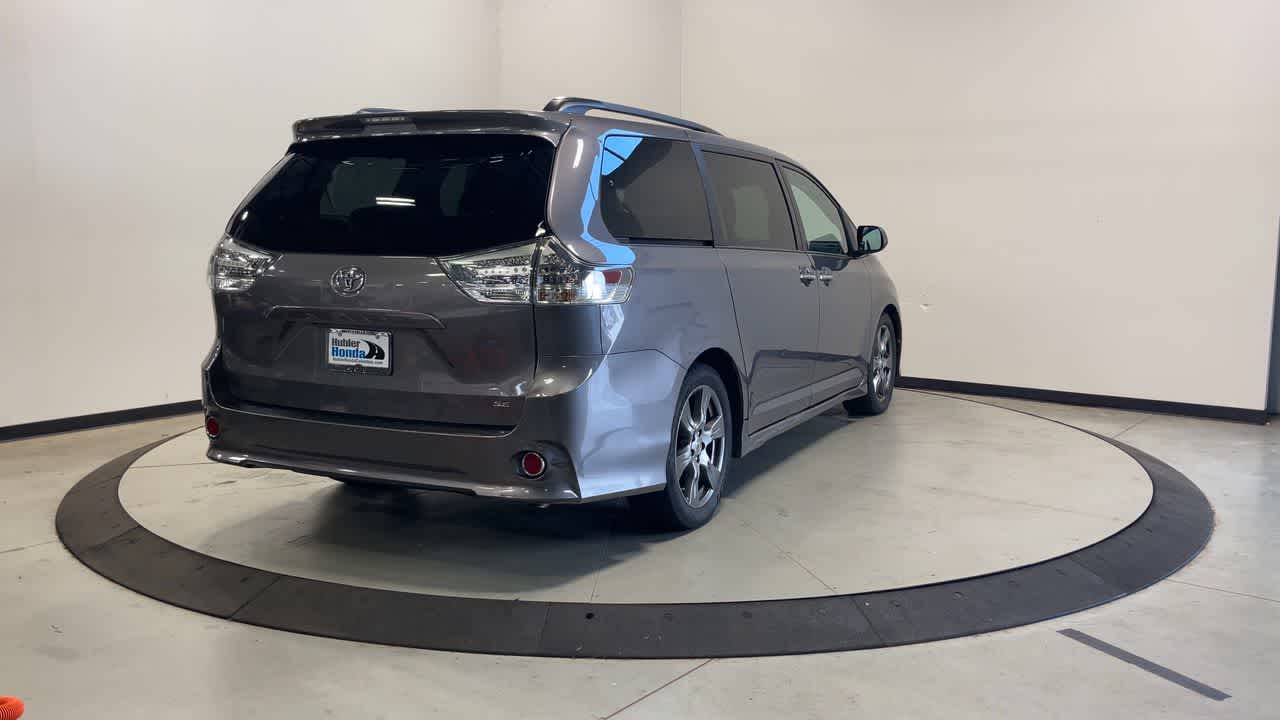 2017 Toyota Sienna SE Premium