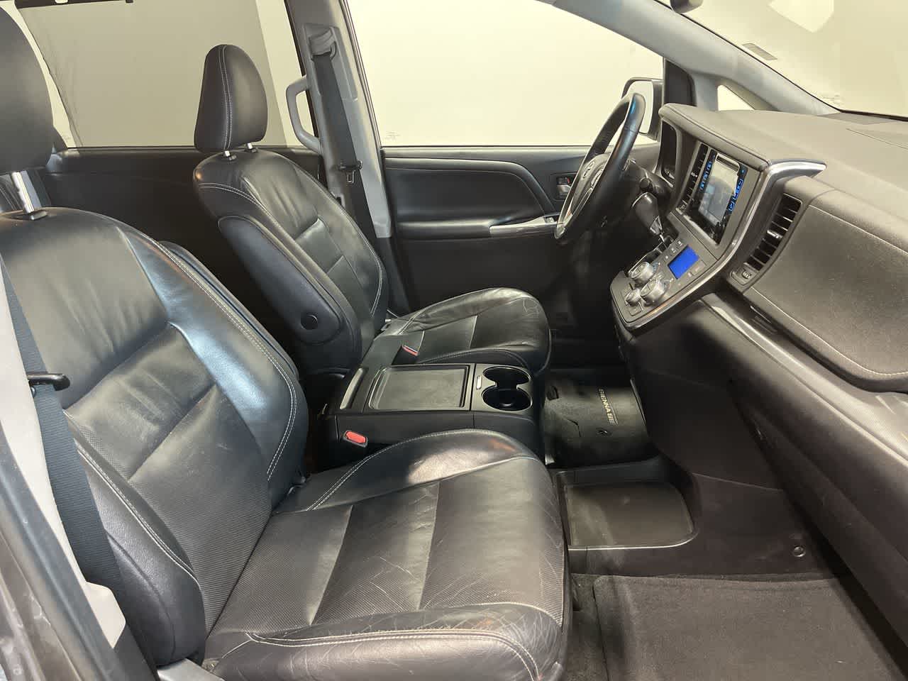 2017 Toyota Sienna SE Premium