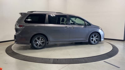 2017 Toyota Sienna SE Premium