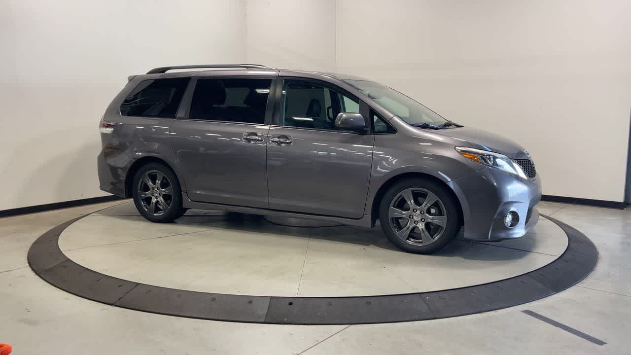 2017 Toyota Sienna SE Premium