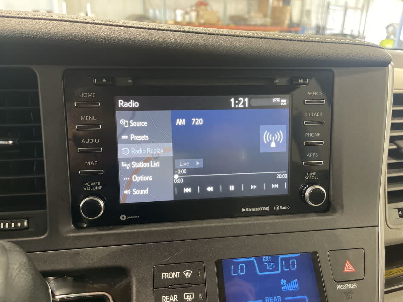 2019 Toyota Sienna XLE