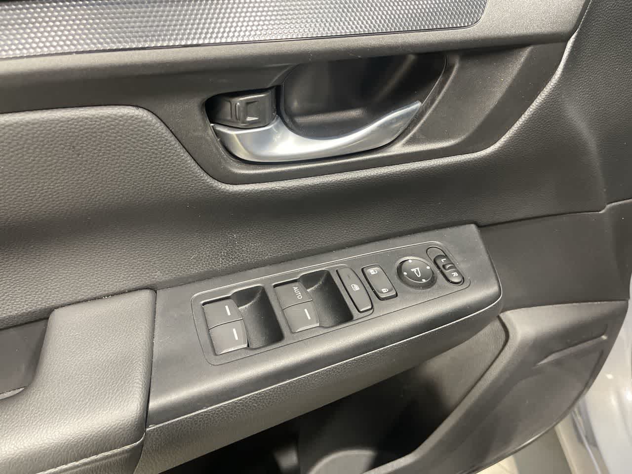 2025 Honda CR-V LX