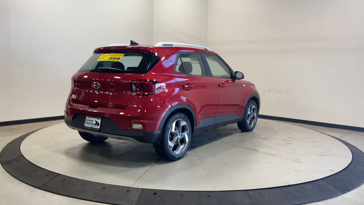 2022 Hyundai Venue SEL