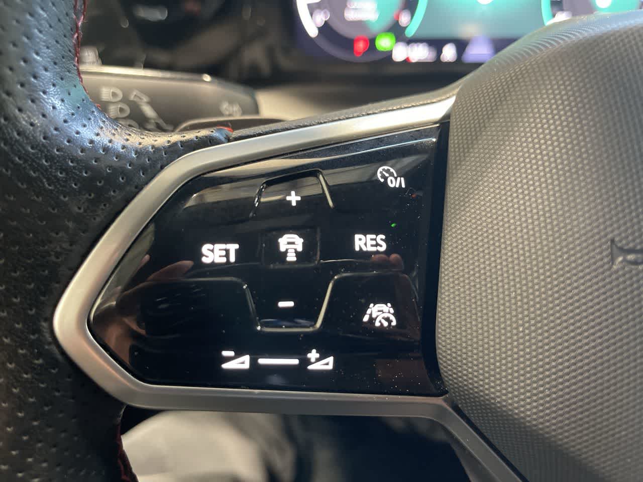 2024 Volkswagen Golf GTI S