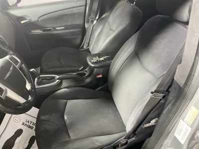 2013 Chrysler 200 Touring