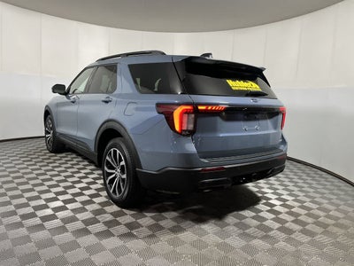 2025 Ford Explorer ST-Line