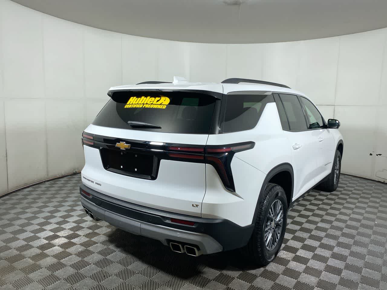 2024 Chevrolet Traverse LT