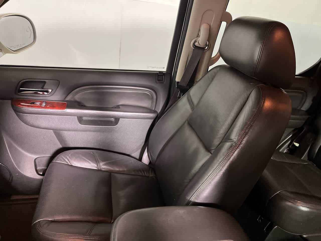 2010 Cadillac Escalade Base