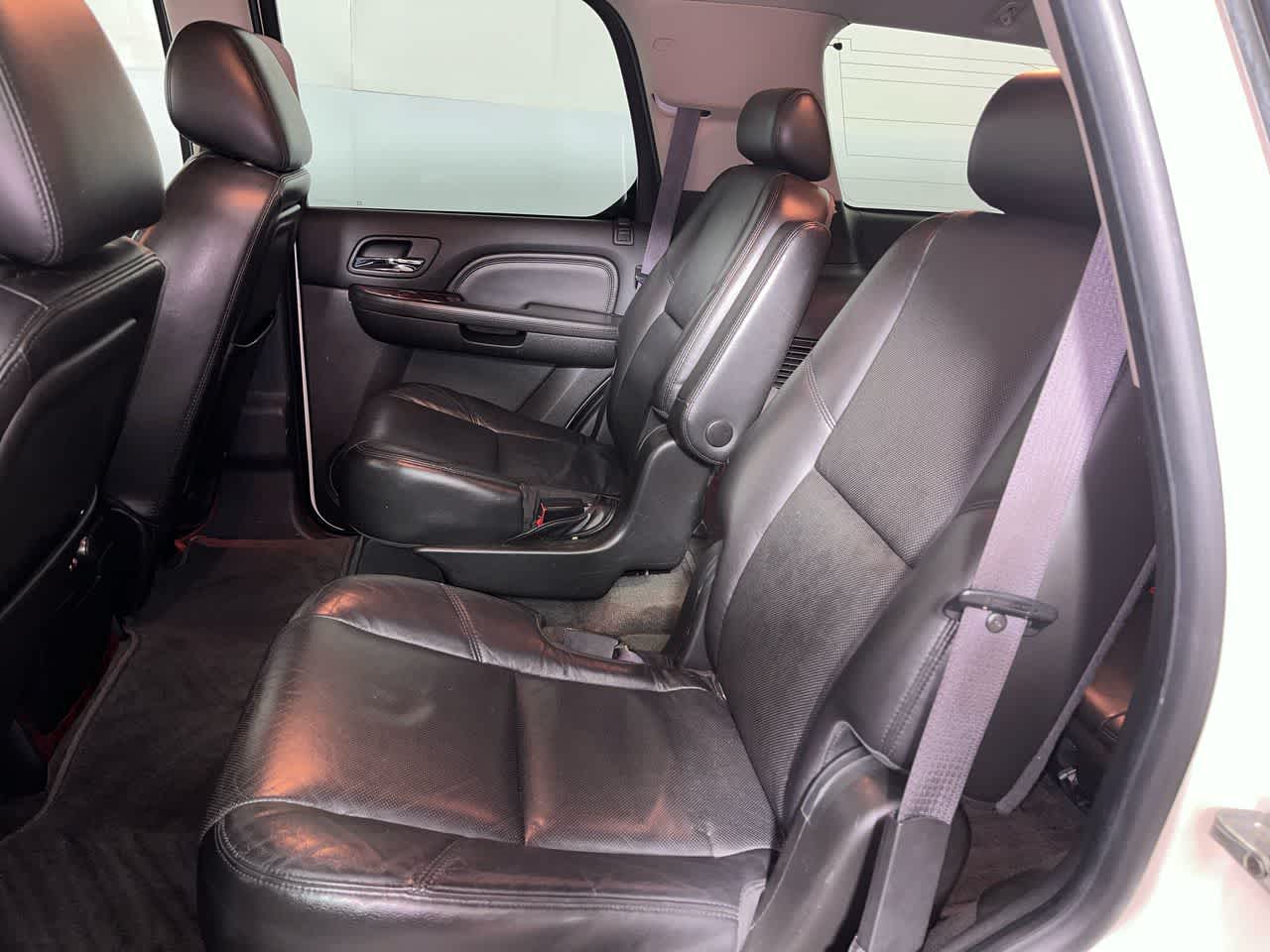 2010 Cadillac Escalade Base