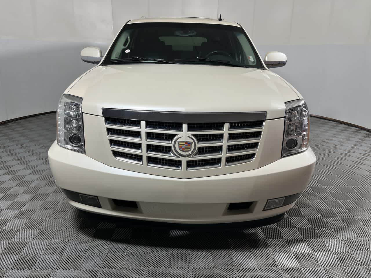2010 Cadillac Escalade Base