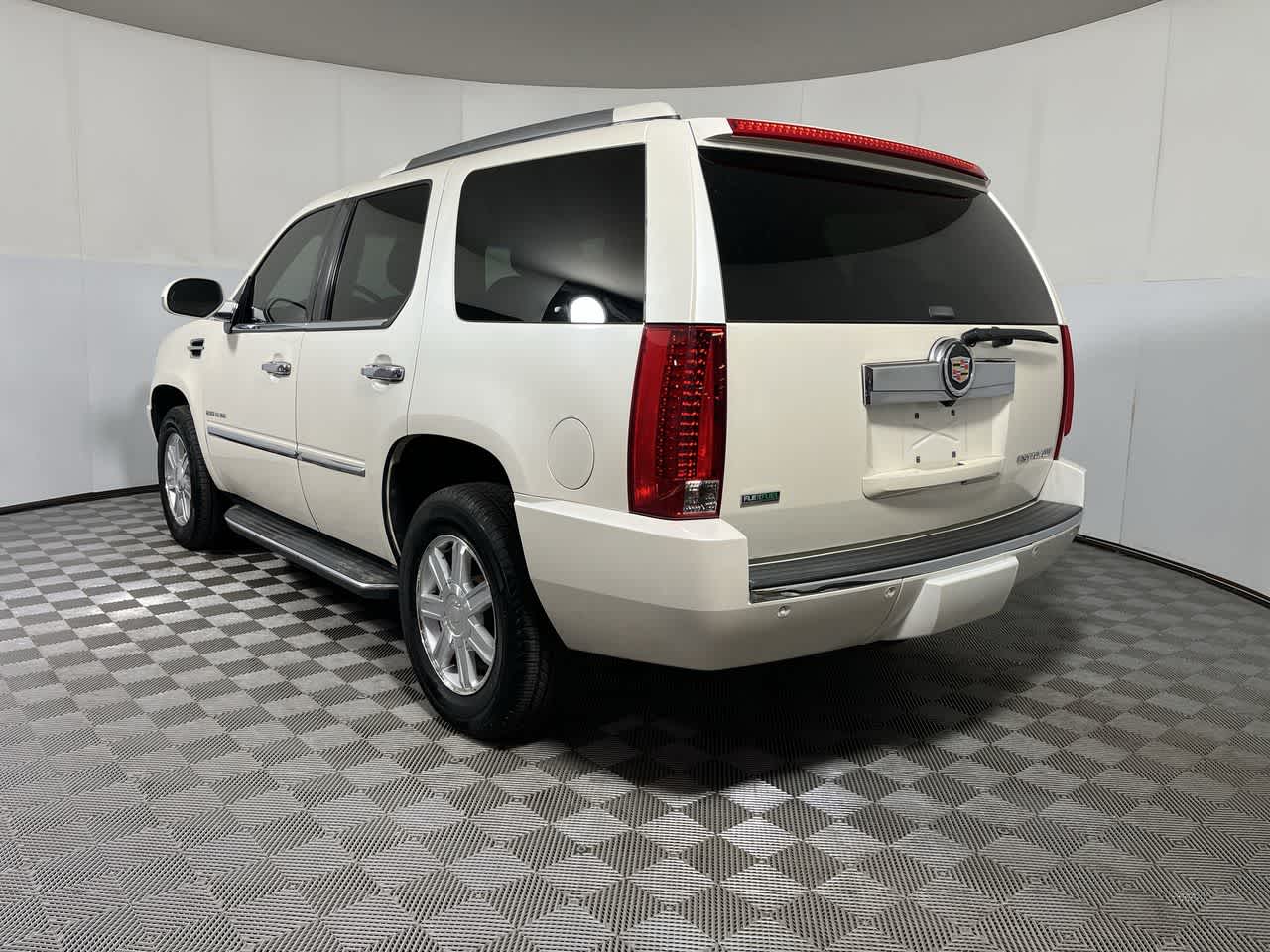 2010 Cadillac Escalade Base