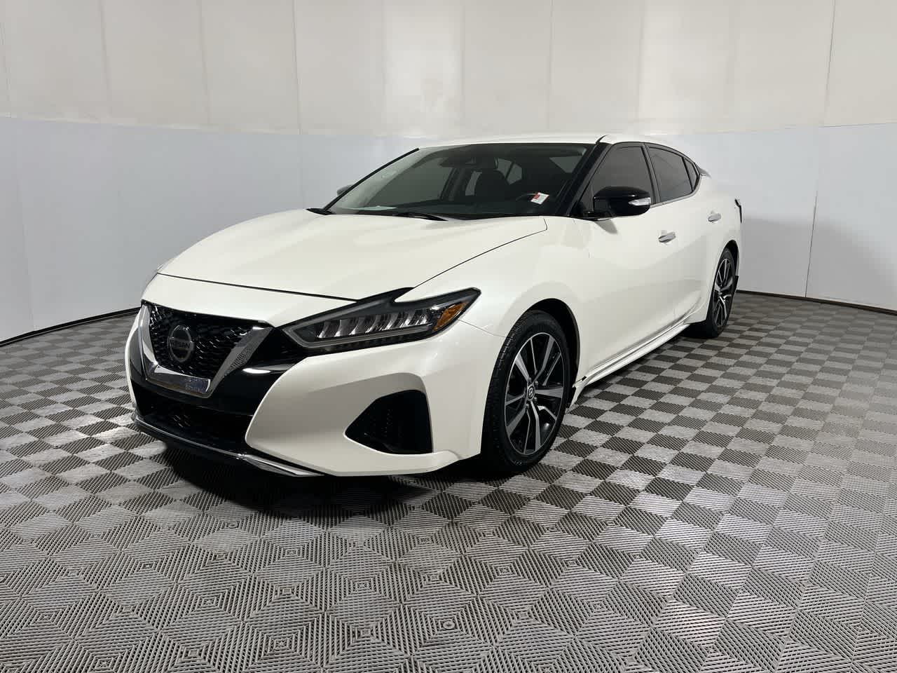 2022 Nissan Maxima SV