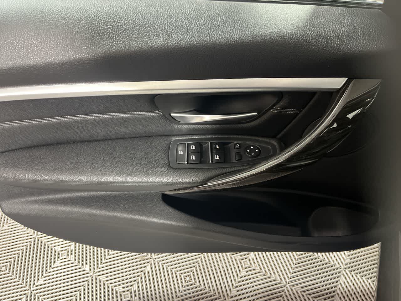 2016 BMW 3 Series 328i xDrive