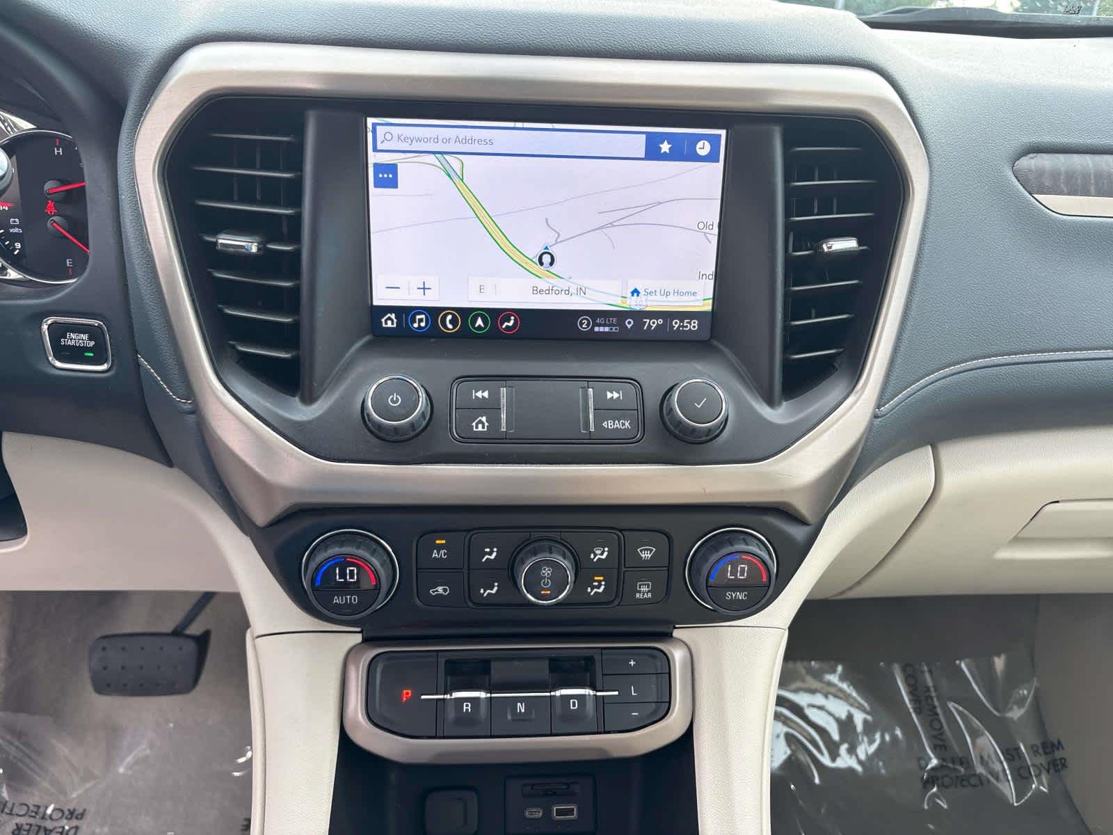 2023 GMC Acadia Denali