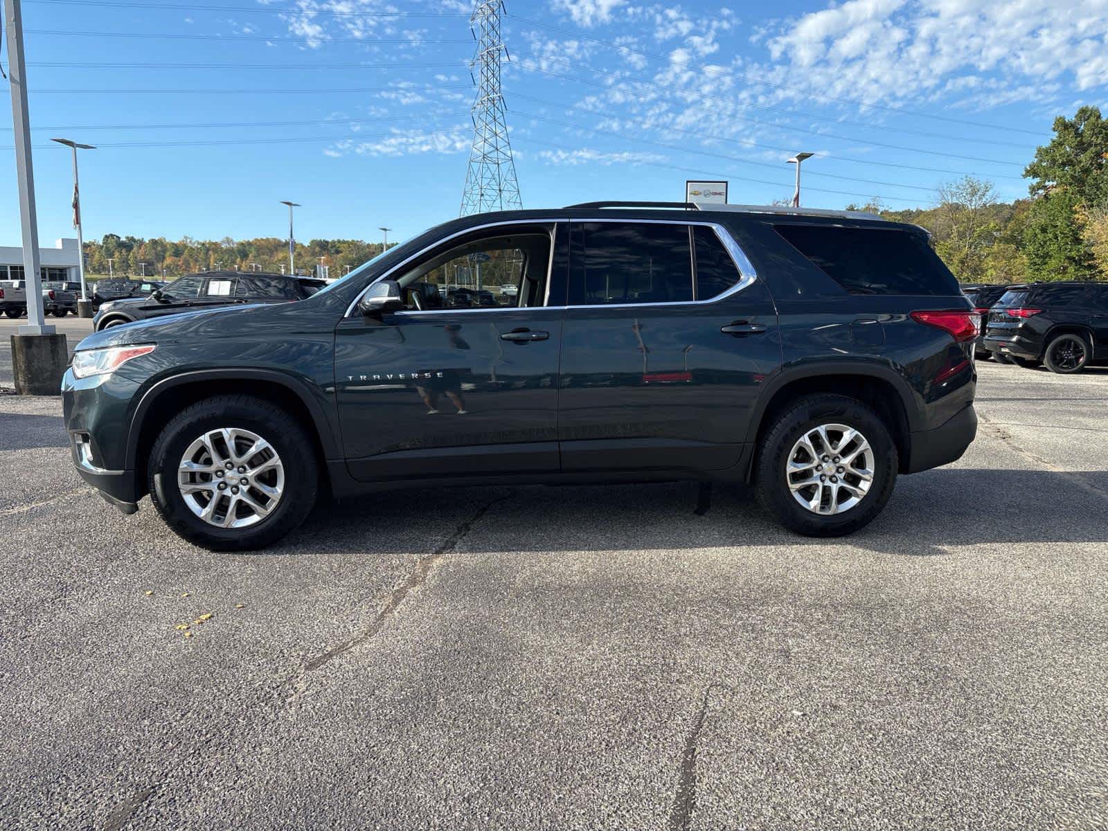 2018 Chevrolet Traverse LT Cloth