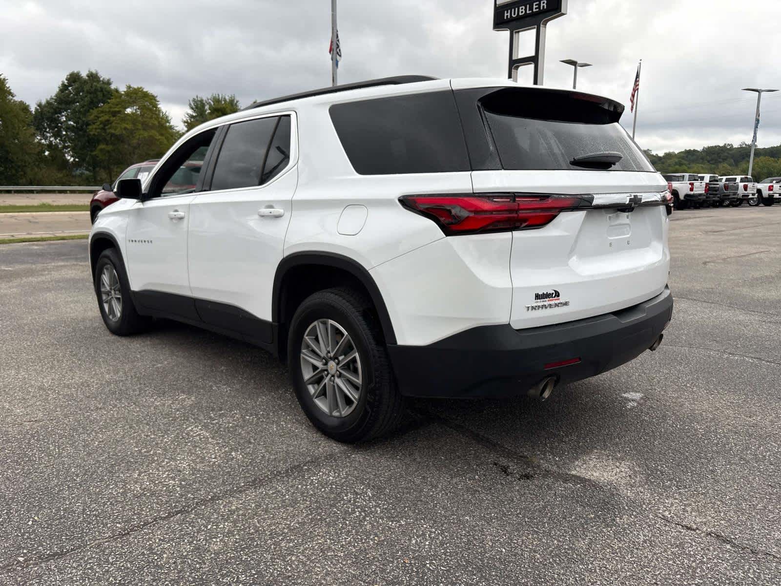 2023 Chevrolet Traverse LT Cloth