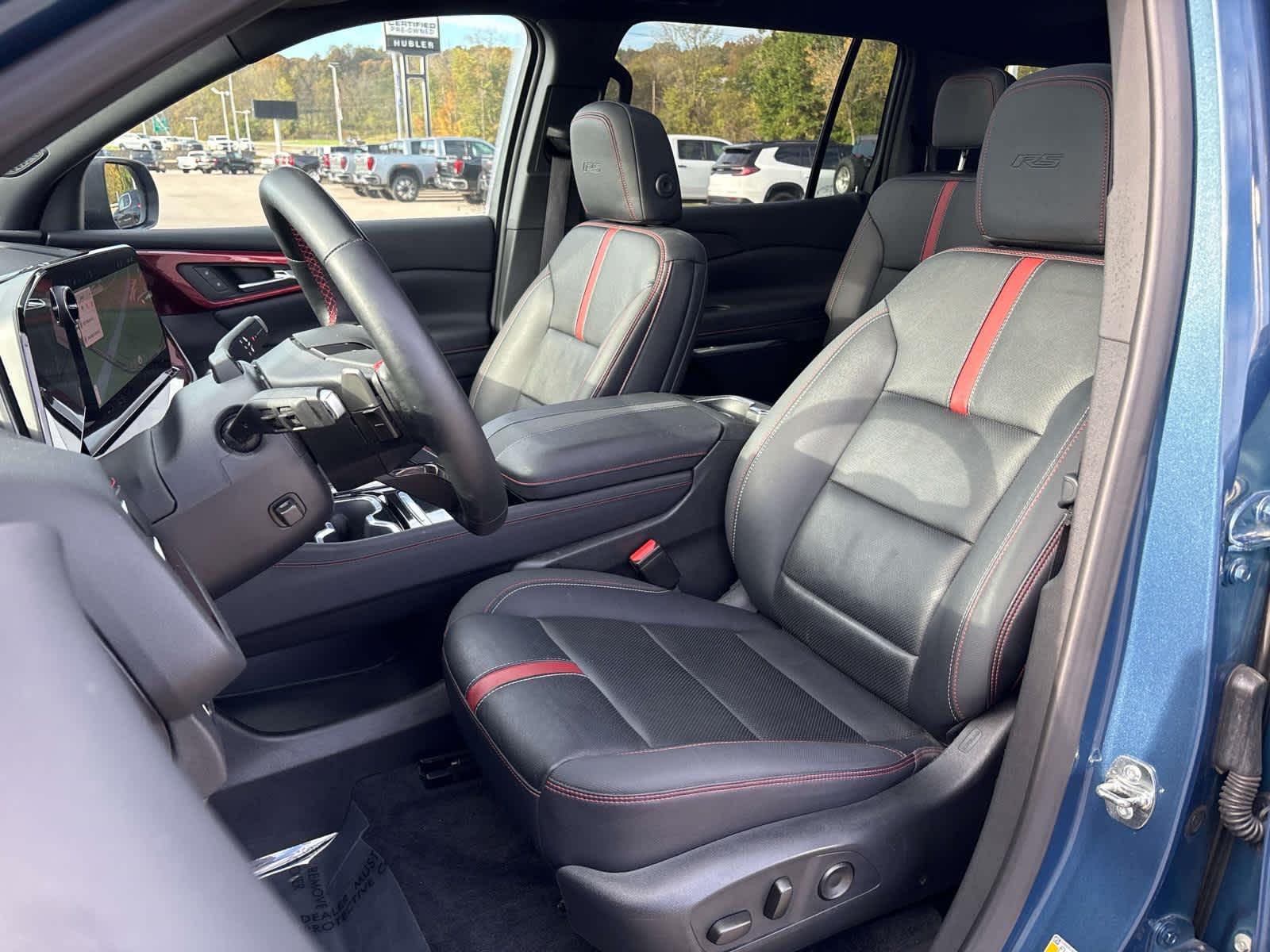 2025 Chevrolet Traverse RS
