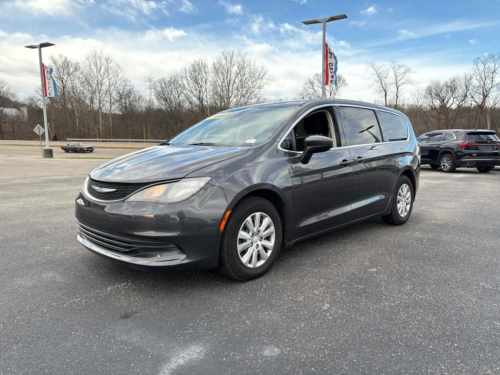 2020 Chrysler Voyager L