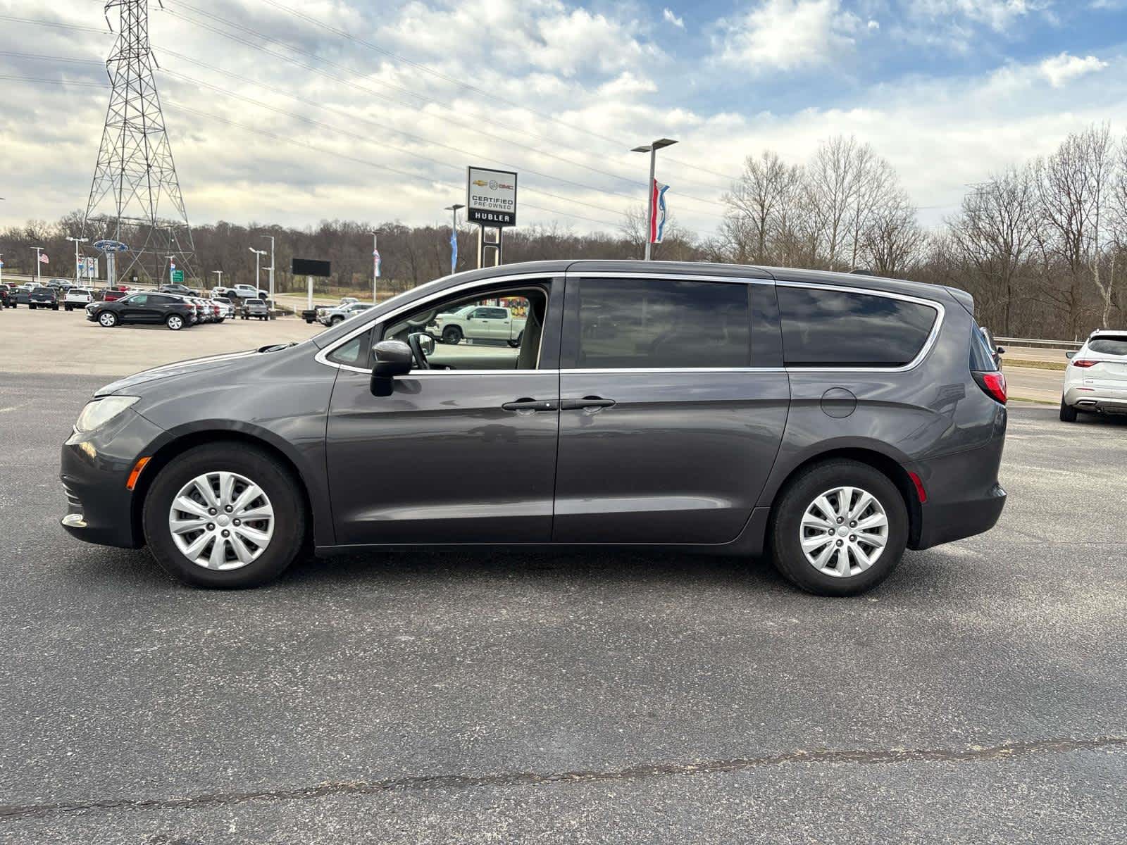 2020 Chrysler Voyager L