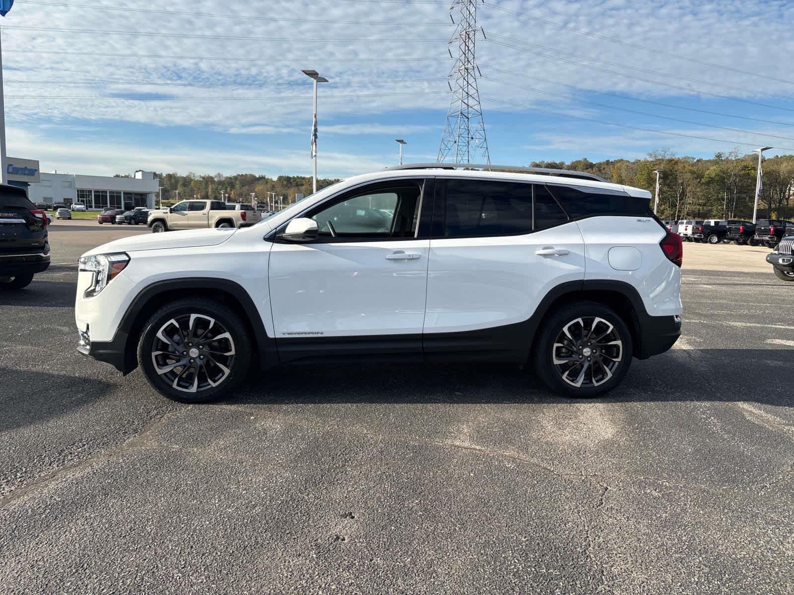 2023 GMC Terrain SLT